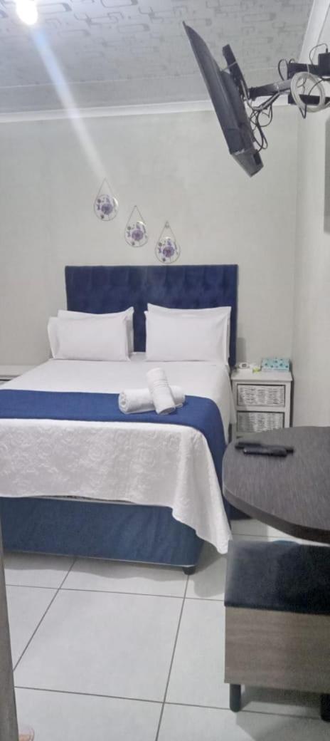 The Croc Guest House Спрингс Экстерьер фото