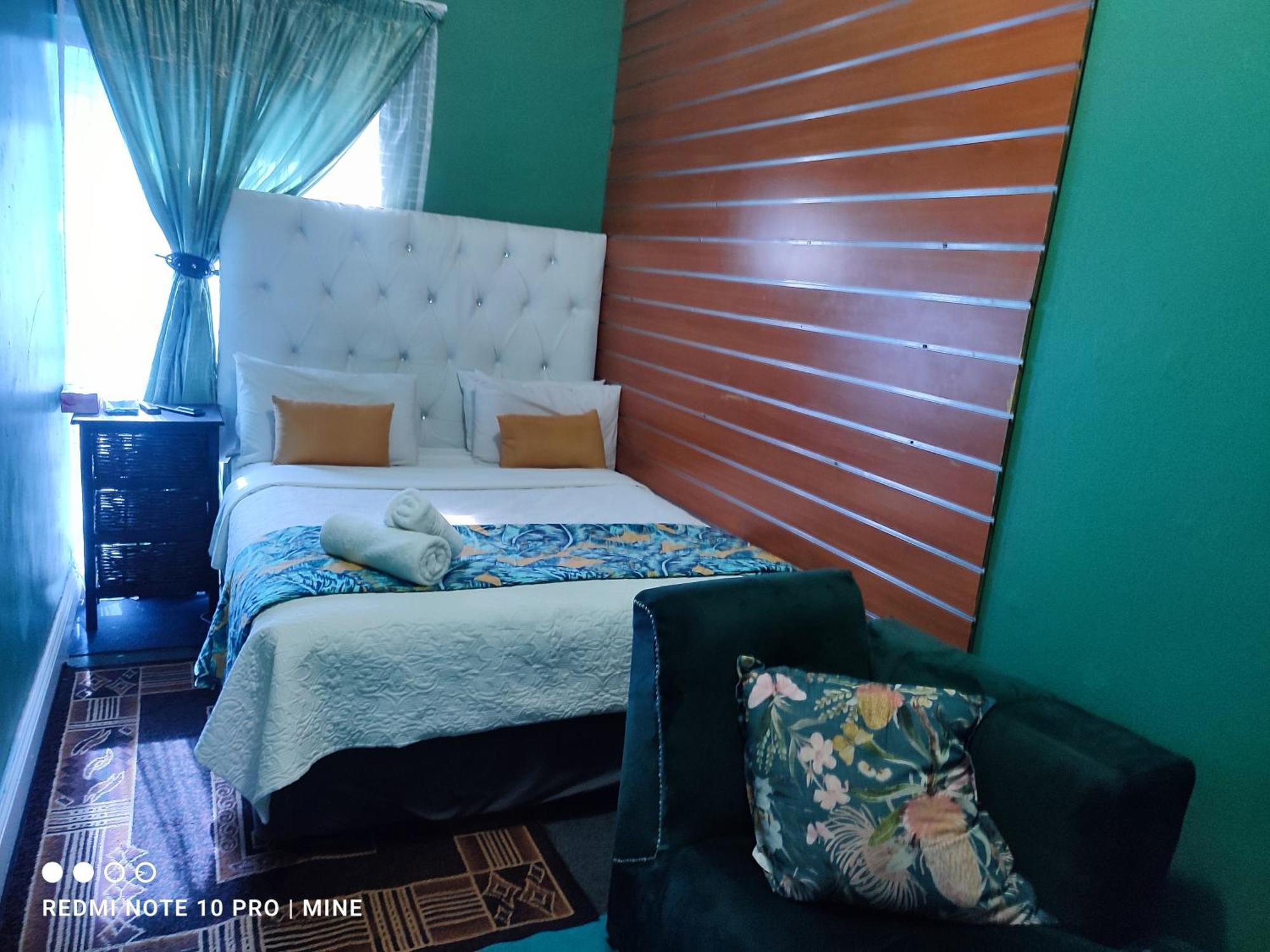 The Croc Guest House Спрингс Экстерьер фото